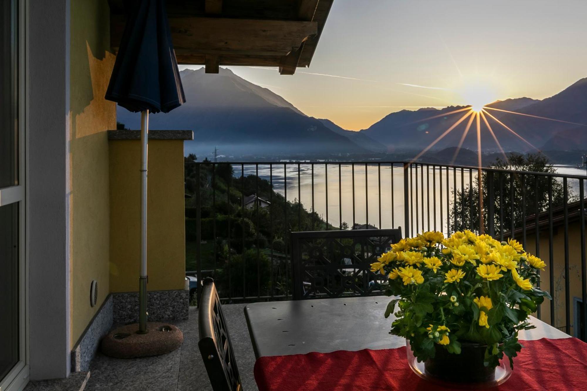 Apartamento La Collina Degli Ulivi Vercana Exterior foto