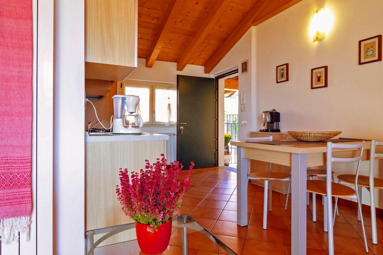 Apartamento La Collina Degli Ulivi Vercana Exterior foto