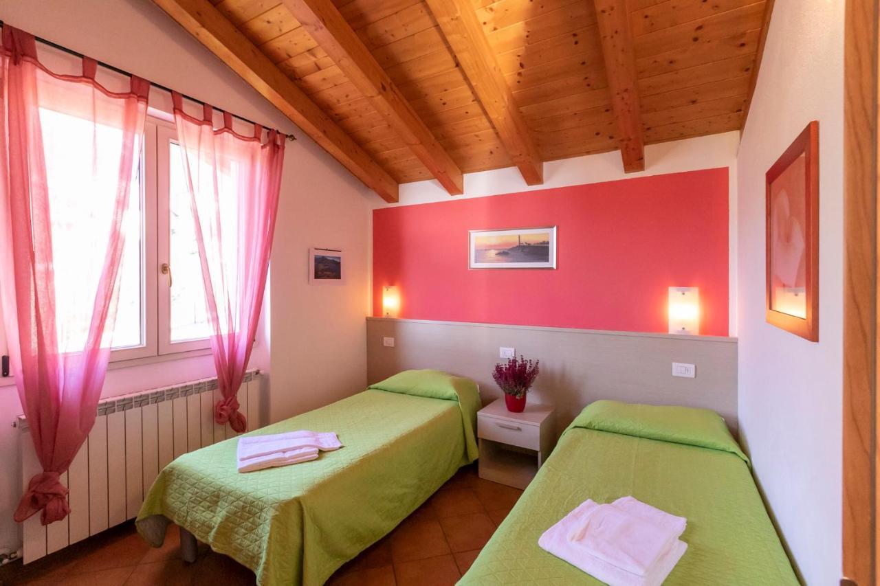 Apartamento La Collina Degli Ulivi Vercana Exterior foto
